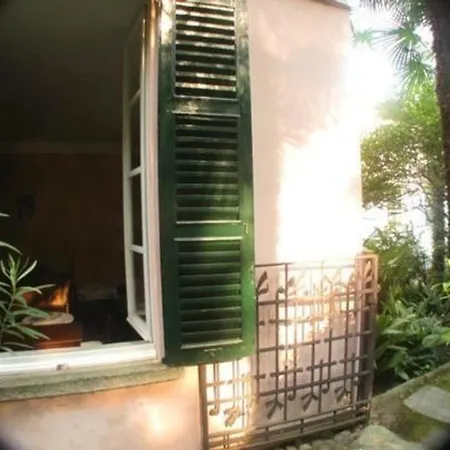 Apartment Mit Garten In Einem Alten Haus Belgirate