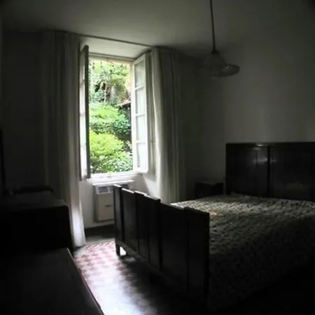 Mit Garten In Einem Alten Haus Apartment Belgirate